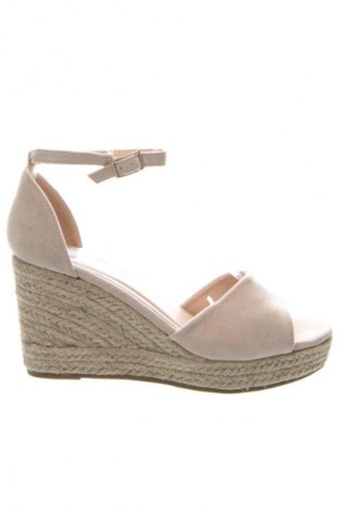 Sandale Ciaodea, Mărime 36, Culoare Bej, Preț 45,99 Lei