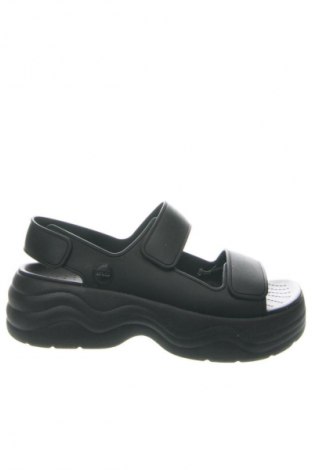 Sandały Crocs, Rozmiar 39, Kolor Czarny, Cena 197,99 zł, #134937127