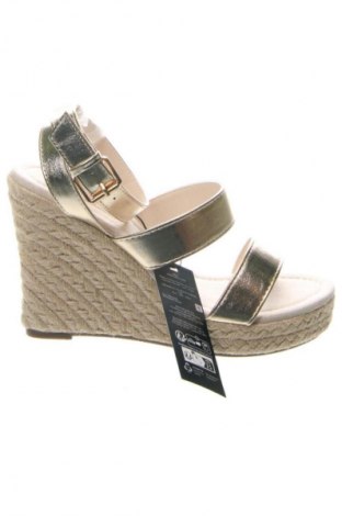 Σανδάλια ONLY, Μέγεθος 38, Χρώμα Χρυσαφί, Τιμή 19,99 €