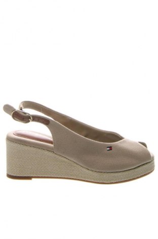 Сандали Tommy Hilfiger, Размер 35, Цвят Бежов, Цена 45,50 €, #134859431