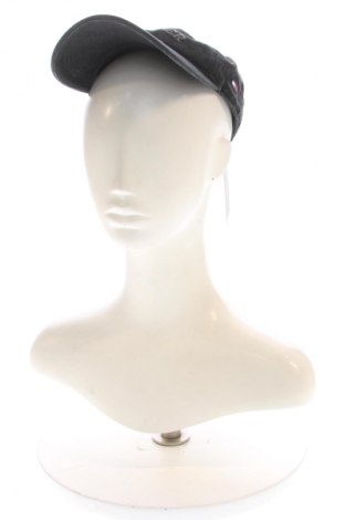 Шапка Tommy Hilfiger, Цвят Черен, Цена 31,18 €