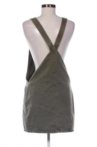 Latzkleid Cropp, Größe M, Farbe Grün, Preis 13,31 €